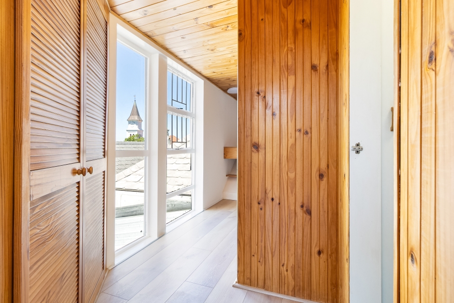 3 Bedroom Property for Sale in Tamboerskloof Western Cape